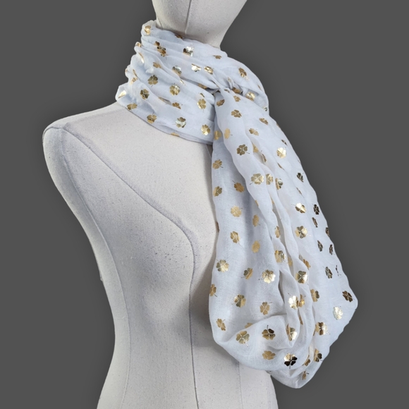 White/Gold Shamrock Infinity Scarf - Picture 1 of 5